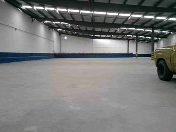 RENTA DE BODEGA UBICADA EN ZONA INDUSTRIAL AL SALTILLO, COAH. 1200m2