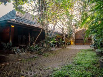 Villa Mewah Unfurnished Ada Kolam Renang Area Sanggrahan Kasihan Bantul