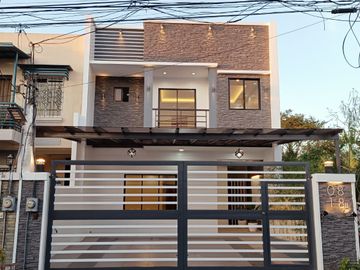 Modern House and Lot for Sale in Las pinas near Las pinas Cityhall-MD