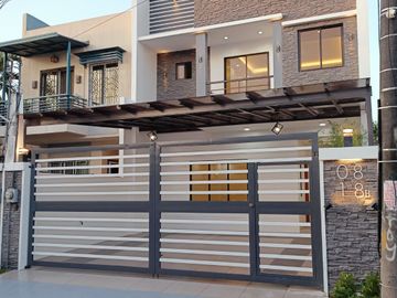 Modern House and Lot for Sale in Las pinas near Las pinas Cityhall-MD