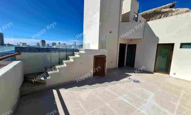 Departamento en renta en Fraccionamiento Costa azul  cerca de playa, primer nivel, con elevador, alberca y palapa en roof garden
