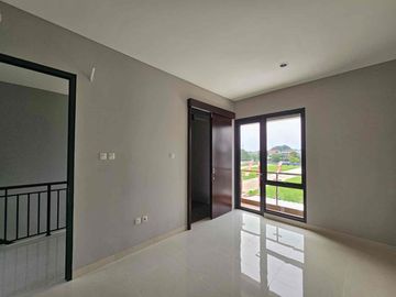 Rumah 2 Lantai Dekat Grandwisata Cluster Beverly Kota Legenda Bekasi