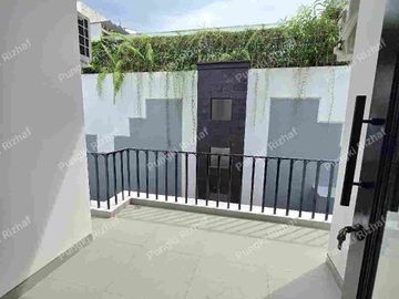 Dijual Rumah 
AMERICAN CLASSIC
Bintaro Jaya
Sektor 8