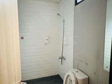 Disewa Rumah Semi Furnished di Cluster Cendana Spring, Lippo Karawaci