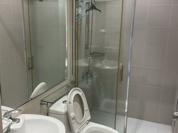 FOR SALE! 2 Bedrooms in The Gramercy Residences, Makati City