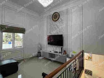 TOWNHOUSE CIRACAS,RUMAH SIAP HUNI,MODERN CLASSIC DESIGN