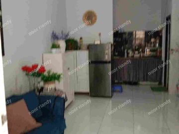 DI JUAL RUMAH MURAH BAGUS 2 LANTAI AKSES MOTOR DI CONDET BATU AMPAR JAKTIM