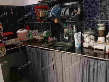 DI JUAL RUMAH MURAH BAGUS 2 LANTAI AKSES MOTOR DI CONDET BATU AMPAR JAKTIM