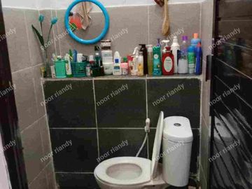 DI JUAL RUMAH MURAH BAGUS 2 LANTAI AKSES MOTOR DI CONDET BATU AMPAR JAKTIM