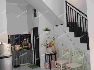 DI JUAL RUMAH MURAH BAGUS 2 LANTAI AKSES MOTOR DI CONDET BATU AMPAR JAKTIM