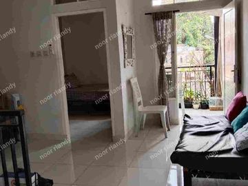 DI JUAL RUMAH MURAH BAGUS 2 LANTAI AKSES MOTOR DI CONDET BATU AMPAR JAKTIM