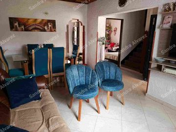 VENTA BONITA Y AMPLIA CASA CANDILES BUCARAMANGA