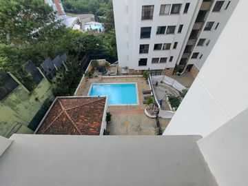 SE ARRIENDA APARTAMENTOEN SANTA TERESITA CALI