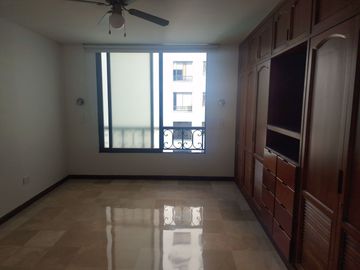 SE ARRIENDA APARTAMENTOEN SANTA TERESITA CALI