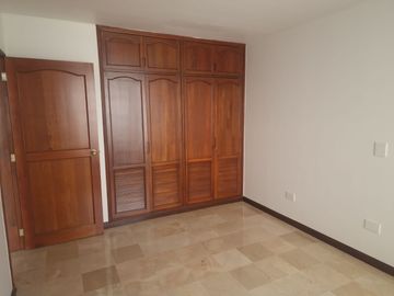 SE ARRIENDA APARTAMENTOEN SANTA TERESITA CALI