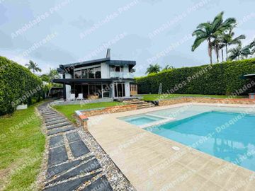 Finca Familiar con Piscina y  Zonas Verdes