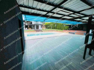 Finca Familiar con Piscina y  Zonas Verdes