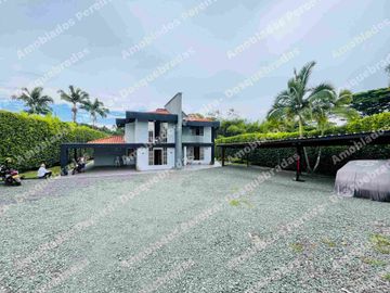 Finca Familiar con Piscina y  Zonas Verdes