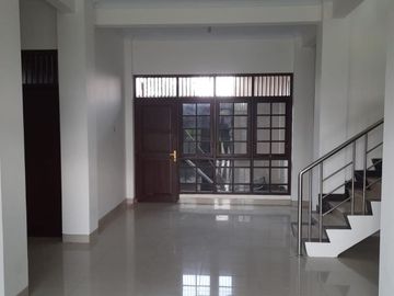 Rumah Dijual Dalam Perumahan di Jalan Solo 3 Menit Rumah Sakit Panti Rini