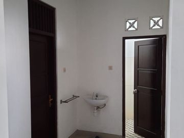 Rumah Dijual Dalam Perumahan di Jalan Solo 3 Menit Rumah Sakit Panti Rini