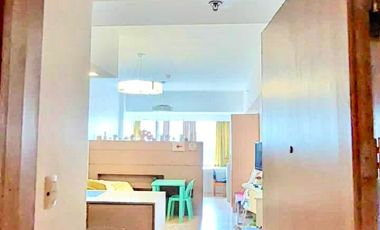 Studio unit for Sale at One Shangri-La Place in Mandaluyong City