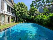 Cipete Cilandak Modern Tropical House Halaman Luas Dekat Citos