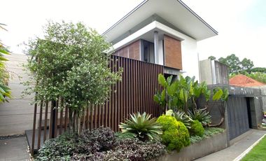 Premium House Golf View at Paramount Hill Golf Gading Serpong