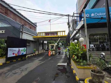 Dijual Rumah Tua. Janur Kuning. Kelapa Gading.