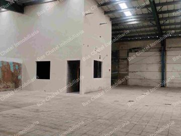 Nave industrial en Renta de 1880m2 con Andén