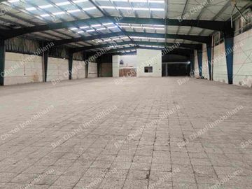 Nave industrial en Renta de 1880m2 con Andén