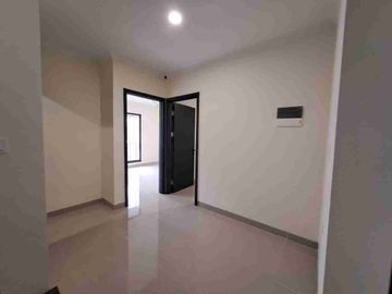 Di jual cepat rumah siap huni di lokasi gading Serpong Tangerang Selatan
