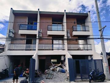 Ready for Occupancy Townhouse for Sale in Pilar Village Las pinas-MD
