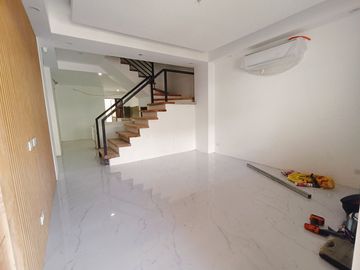 Ready for Occupancy Townhouse for Sale in Pilar Village Las pinas-MD