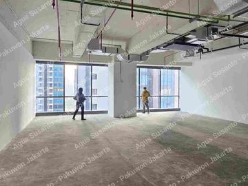 Office Kota Kasablanka Hadap Pool 130m2 sudah Sertifikat Hak Milik