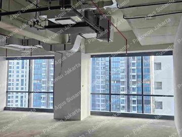 Office Kota Kasablanka Hadap Pool 130m2 sudah Sertifikat Hak Milik