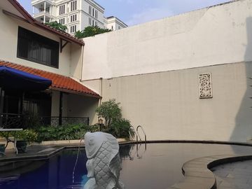 Rumah Mewah Luas dengan Kolam Renang di Permata Hijau, Jakarta Selatan – SHM, Siap Huni