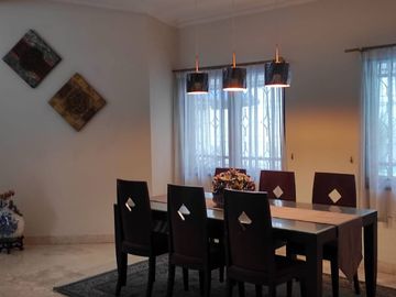 Rumah Mewah Luas dengan Kolam Renang di Permata Hijau, Jakarta Selatan – SHM, Siap Huni