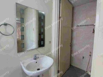 Dijual / disewakan rumah Royal Residence Wiyung
