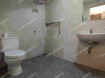 Dijual / disewakan rumah Royal Residence Wiyung