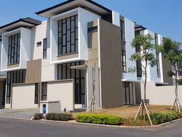 Rumah hoek 3lt 12x14 168m Cluster Semayang Asya JGC Jakarta Garden City