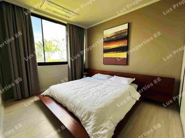 LUXURY VILLA WITH AN AMAZING GOLF VIEW FOR SALE/LEASE IN CLARK PAMPANGA