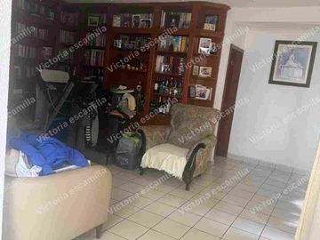 Venta de Propiedad en Esquina – Ideal para Negocio o Vivienda