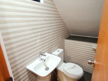 House and Lot for Sale in Las pinas Modern Brandnew-MD