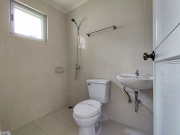 Modern Mediterrian House and Lot for Sale in Ayala Alabang-MD