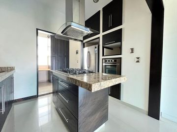 RENTA DEPARTAMENTO CON BALCÓN Y AMENITIES EN LOMAS DE TETELA APA_5300 CUE/DL