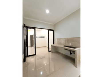 Y386 Rumah Baru 3 Lantai Mewah Modern Rawamangun Jakarta Timur
