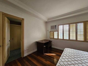 Spacious Family House Offering Relaxing and Cheerful Lifestyle