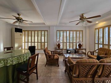 Spacious Family House Offering Relaxing and Cheerful Lifestyle