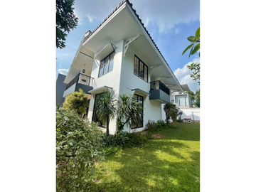 Rumah Mewah Pondok Indah – Hoek, Private Pool & Big Garden Z124