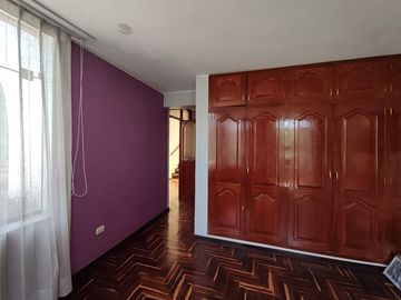 ACOGEDORA CASA EN VENTA EN CAYMA PARTE BAJA